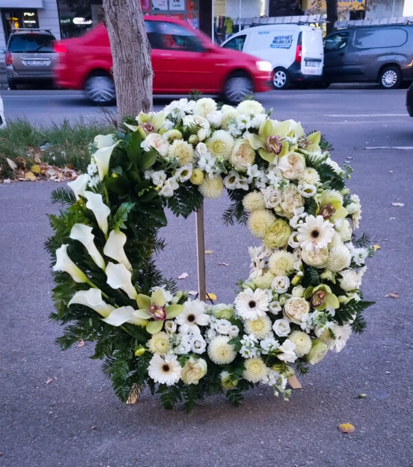 Coroana funerară IUBIREA ETERNĂ