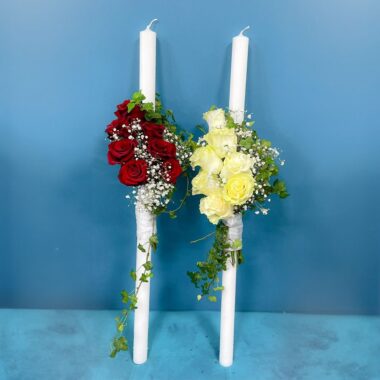 Lumânări lungi cu trandafiri albi și roșii