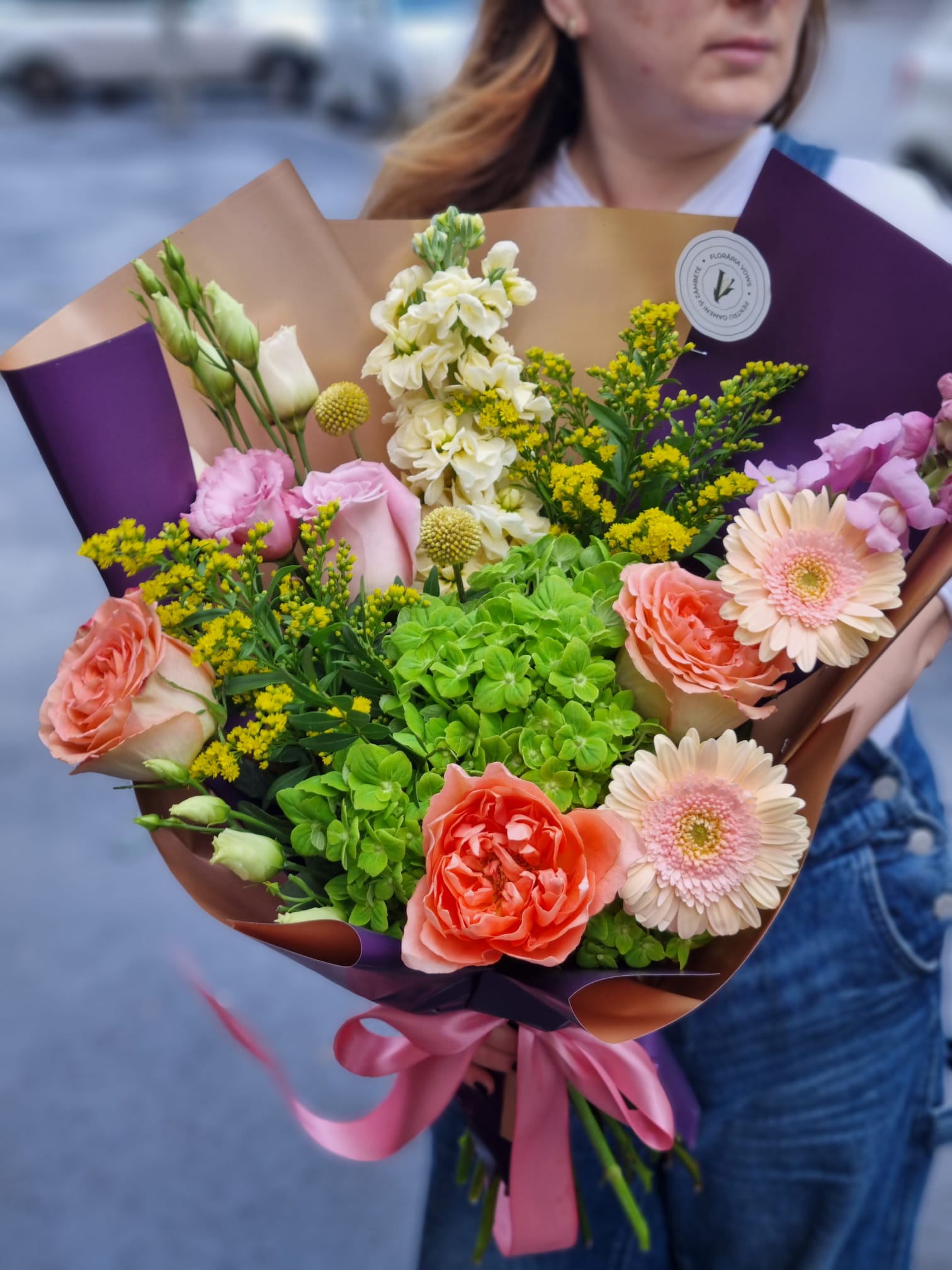 buchet vise colorate, livrari in orasul Braila buchet vise colorate