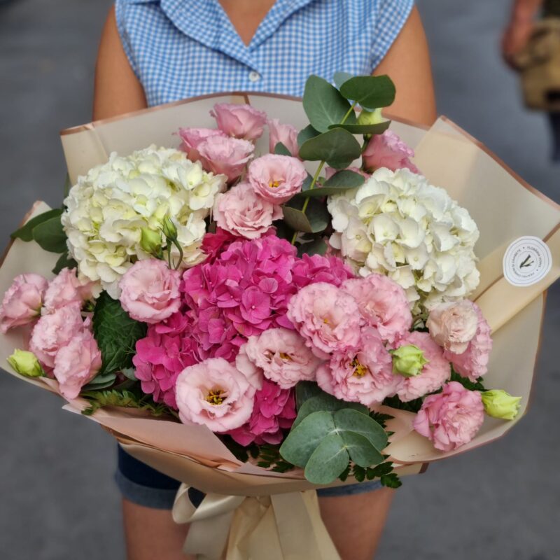 Buchet „Zâmbet de Sfânta Maria”