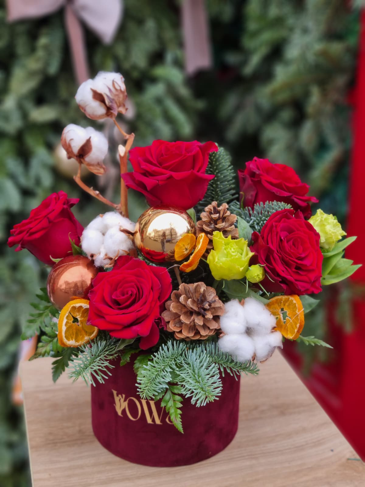 aranjament Crăciun roșu, cadou Crăciun lux, decor festiv elegant aranjament Crăciun roșu, cadou Crăciun lux, decor festiv elegant